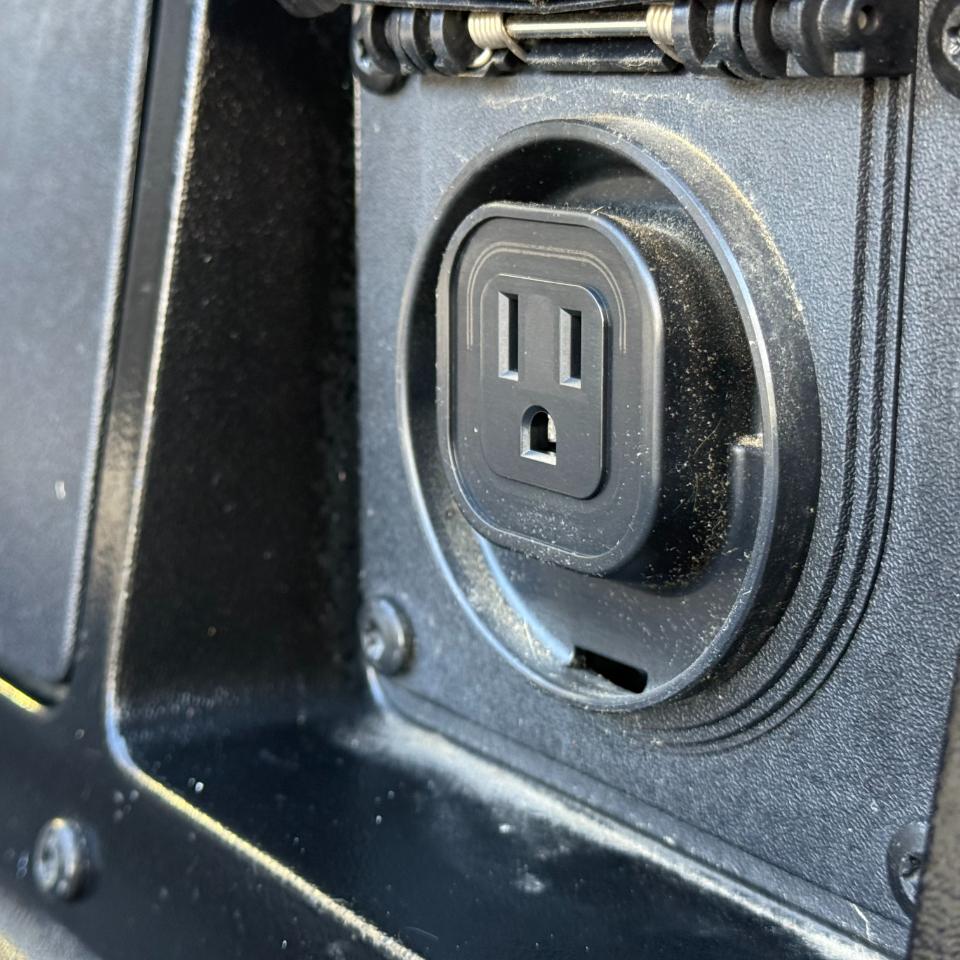 Toyota Tacoma 4WD TRD Off Road Double Cab 5' Bed V6 MT (Natl) 2022