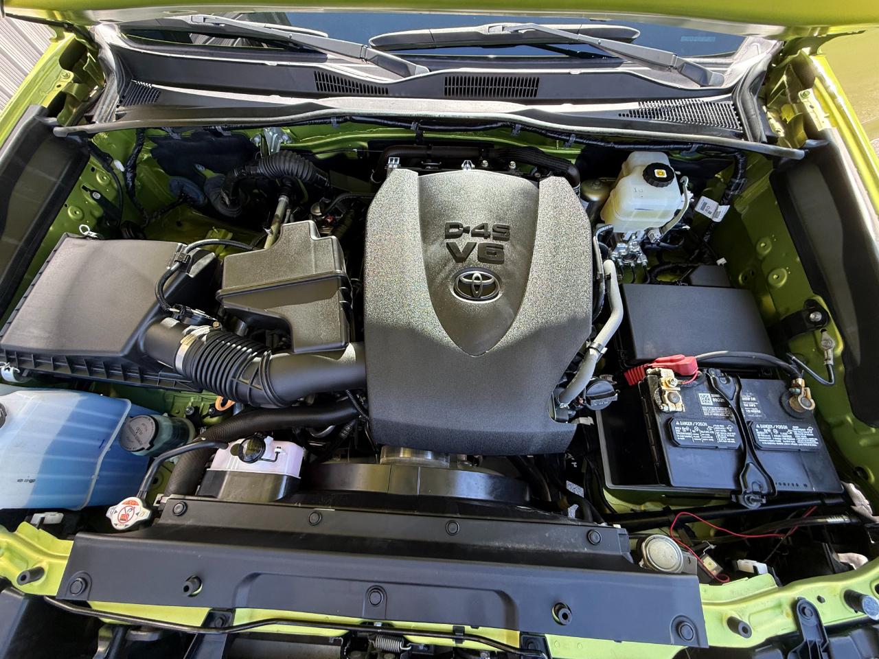 Toyota Tacoma 4WD TRD Off Road Double Cab 5' Bed V6 MT (Natl) 2022