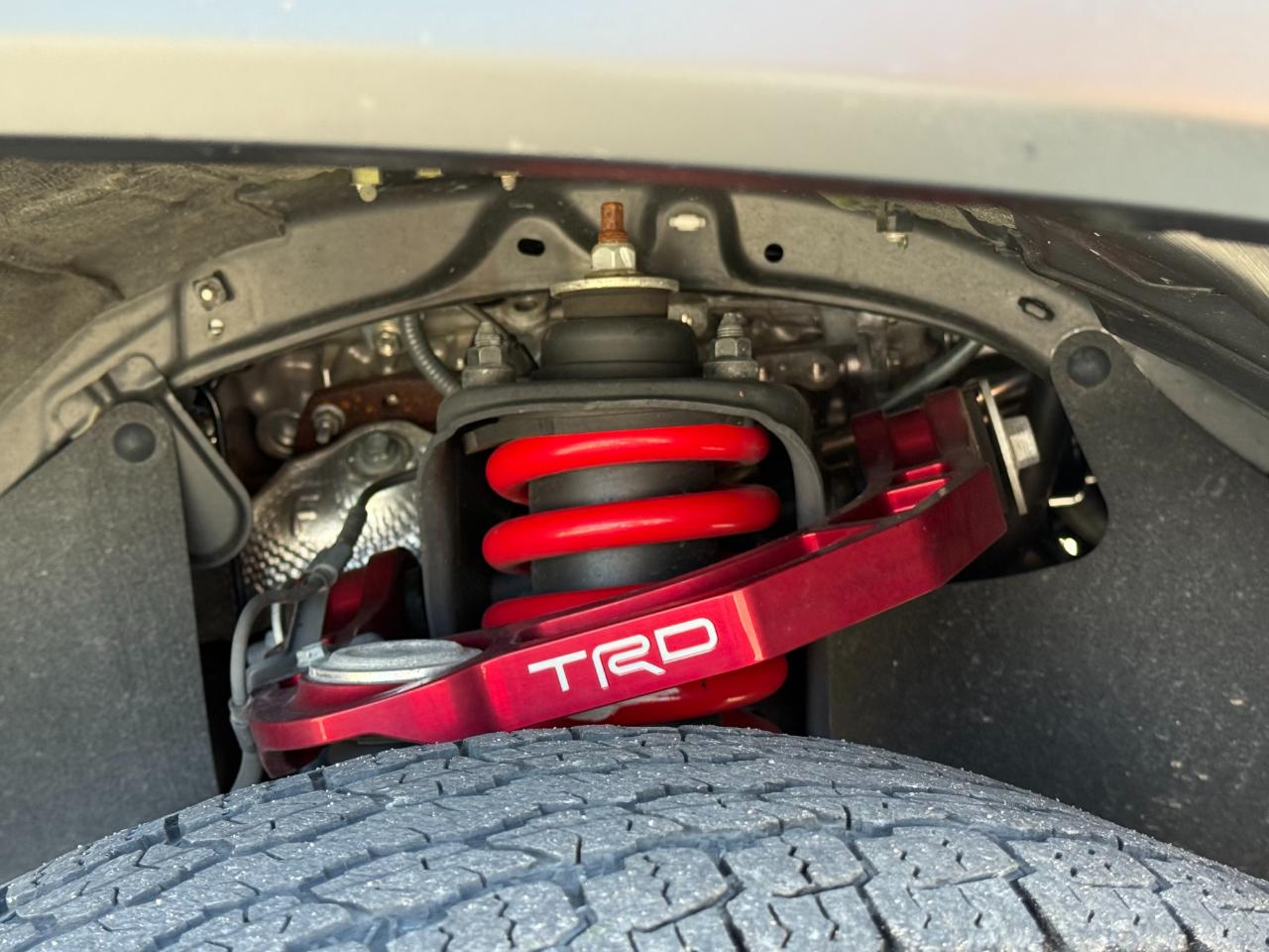 Toyota Tacoma 4WD TRD Off Road Double Cab 5' Bed V6 MT (Natl) 2022