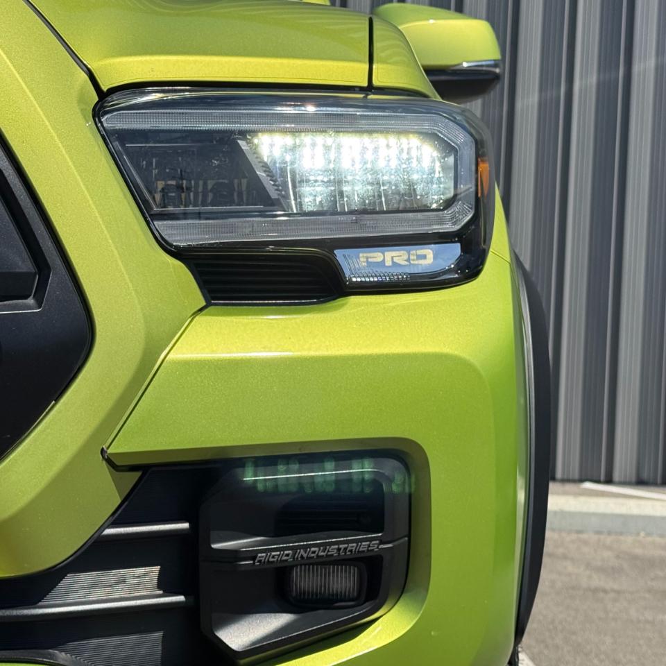 Toyota Tacoma 4WD TRD Off Road Double Cab 5' Bed V6 MT (Natl) 2022