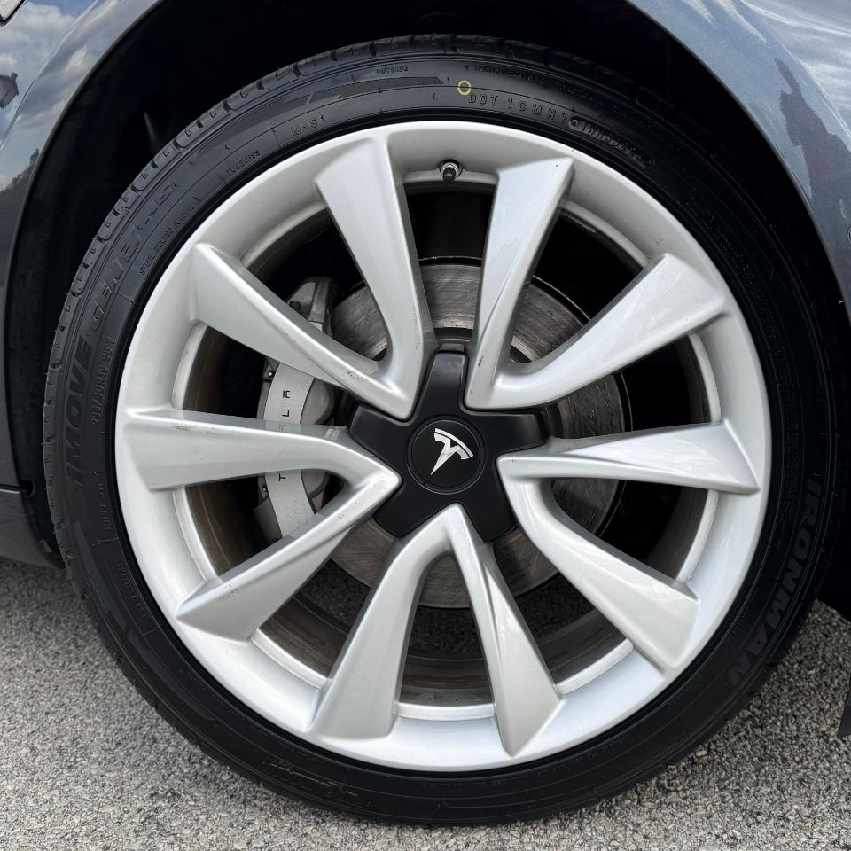 Tesla Model 3 Long Range Battery AWD 2018