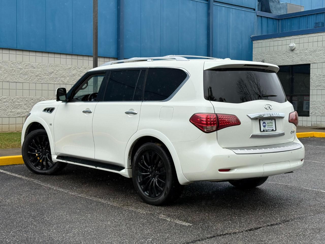 Infiniti QX80 AWD 2017