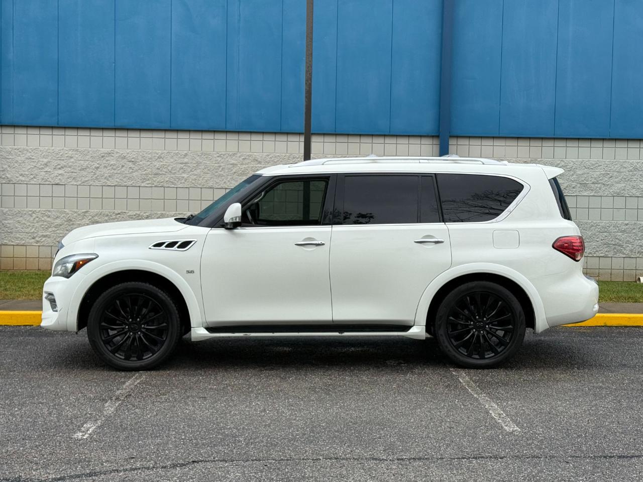 Infiniti QX80 AWD 2017