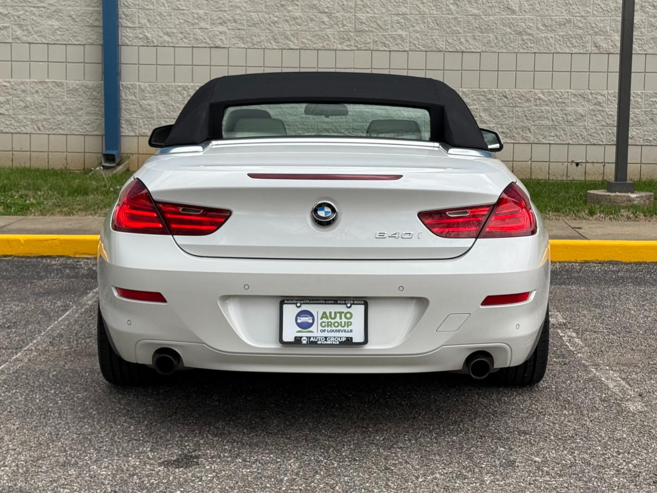 View vehicle photo 6