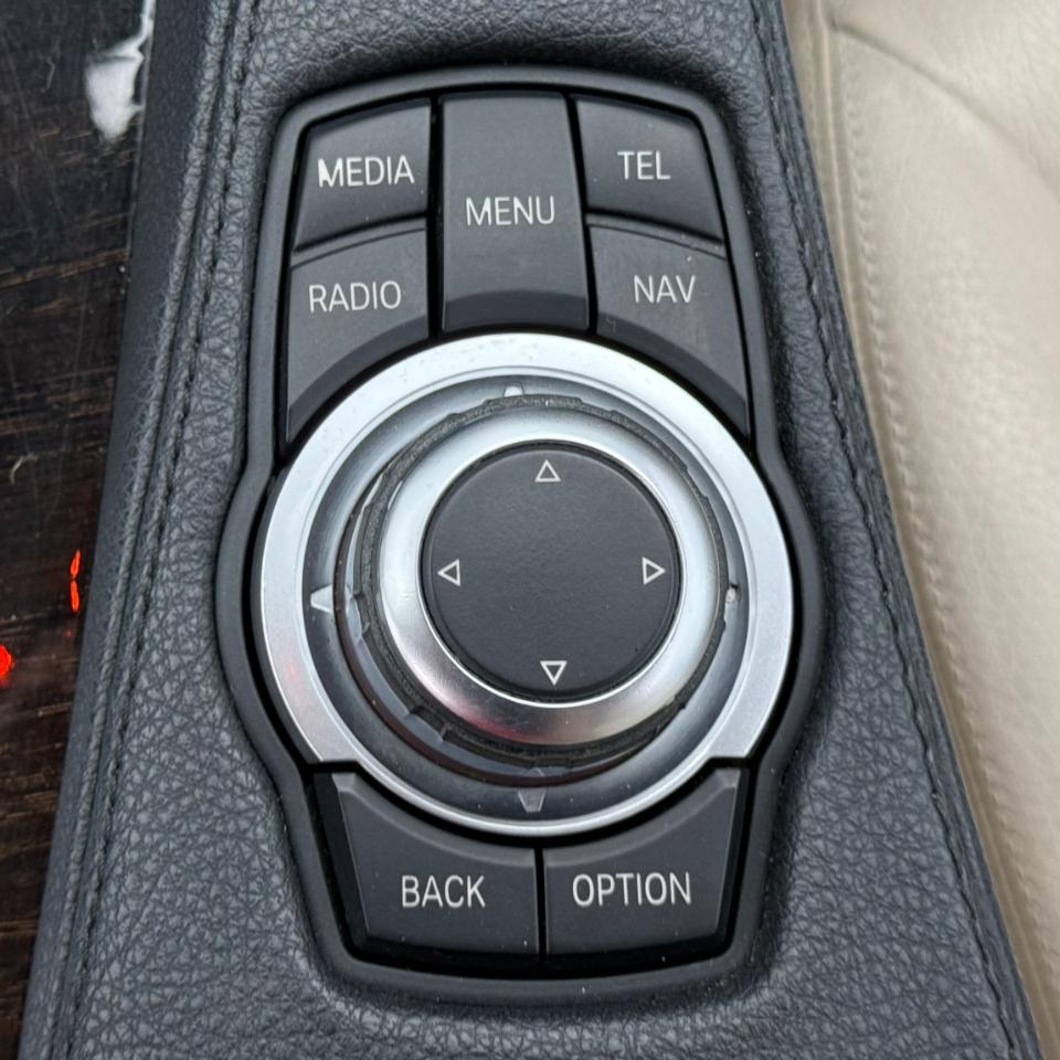 BMW 6 Series 2dr Conv 640i 2013