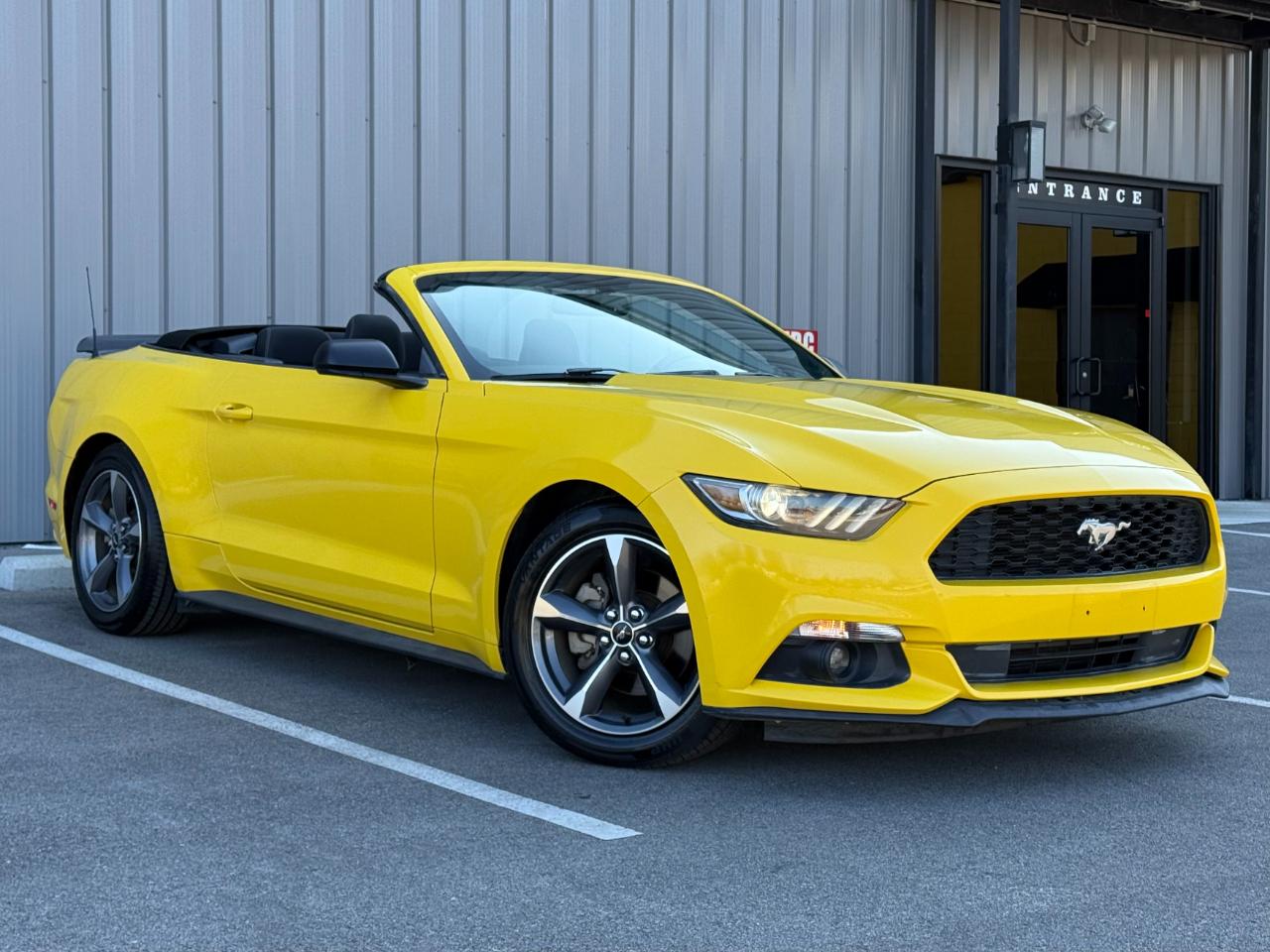 Ford Mustang 2dr Conv V6 2015