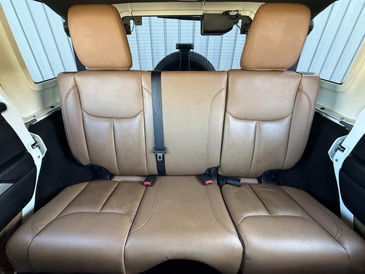 Jeep Wrangler Unlimited 4WD 4dr Sahara 2013