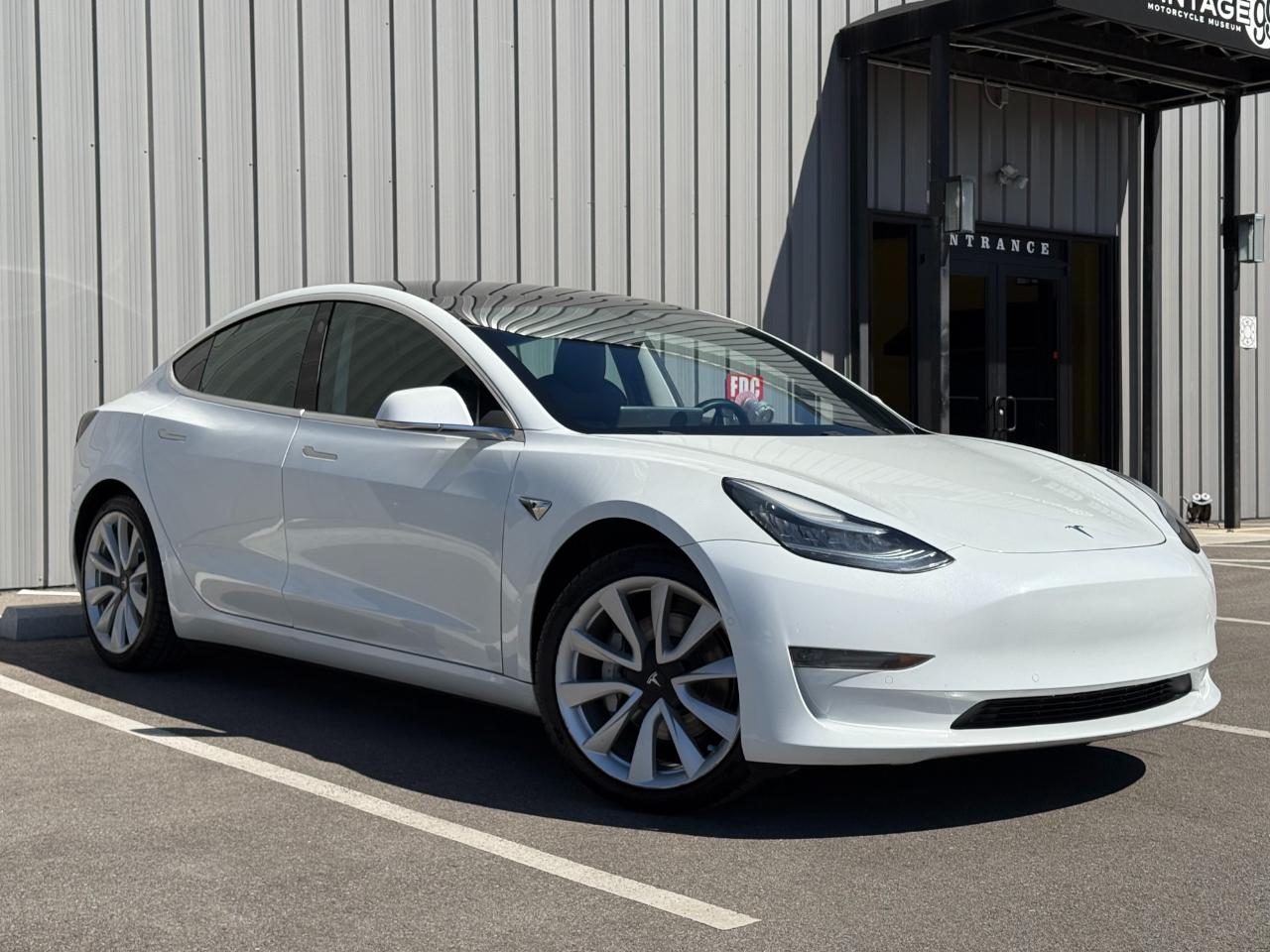 Tesla Model 3 Standard Range RWD 2020