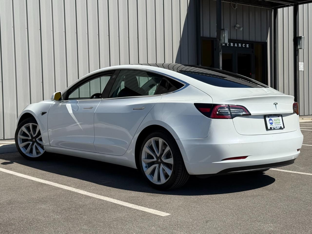 Tesla Model 3 Standard Range RWD 2020
