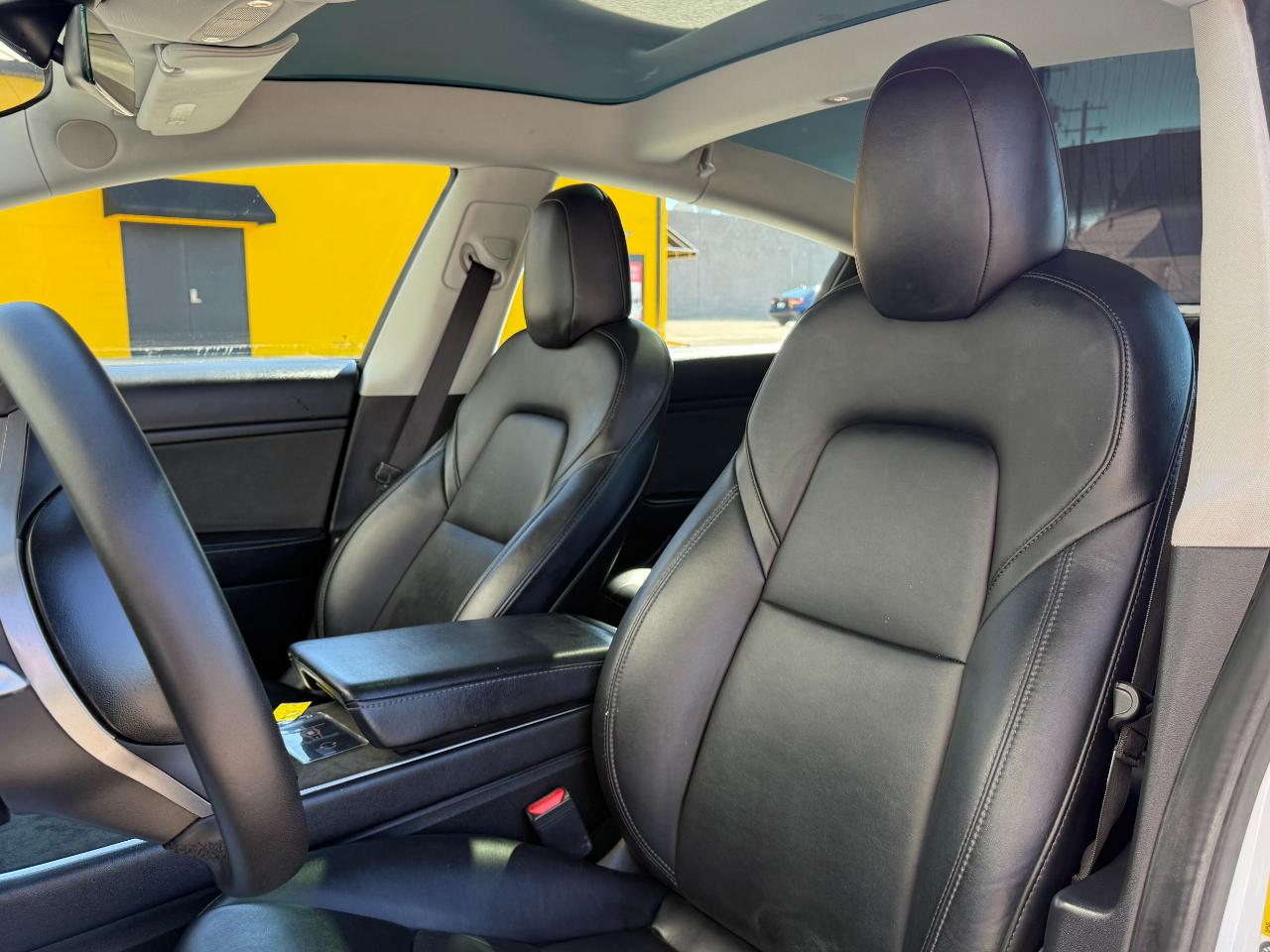 Tesla Model 3 Standard Range RWD 2020