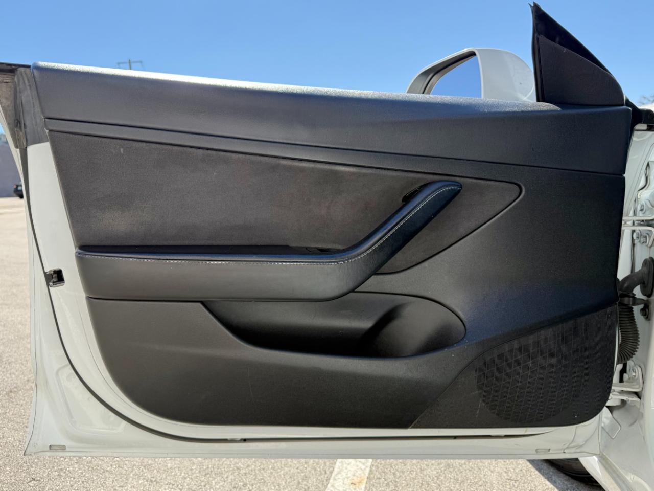 Tesla Model 3 Standard Range RWD 2020