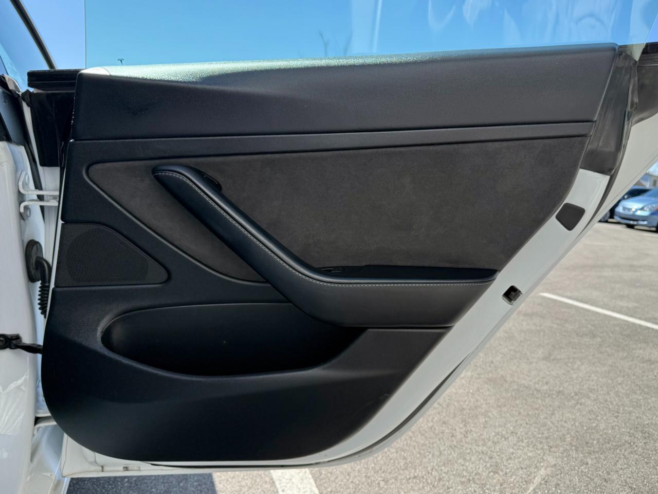 Tesla Model 3 Standard Range RWD 2020