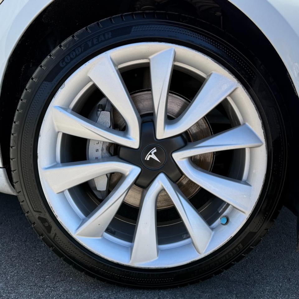 Tesla Model 3 Standard Range RWD 2020