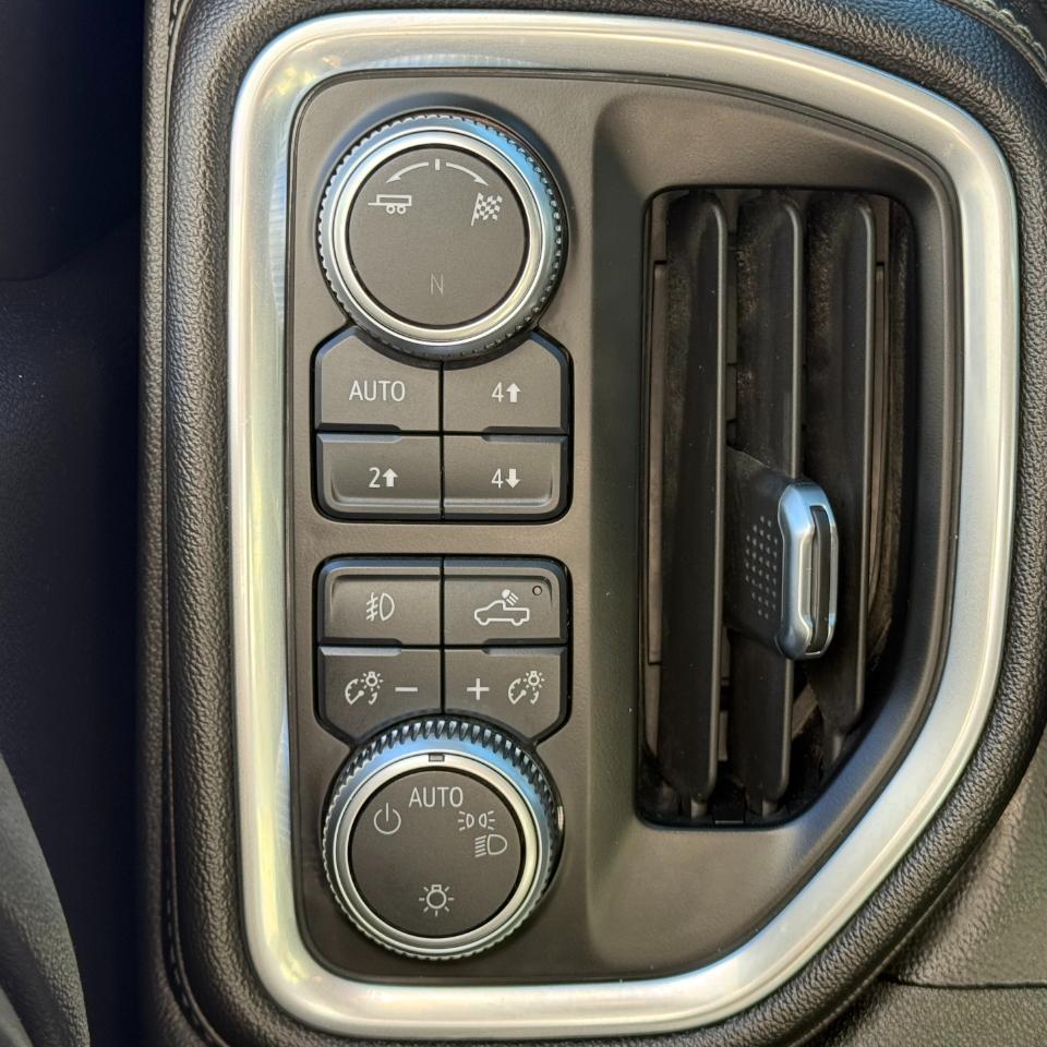 GMC Sierra 1500 4WD Crew Cab 147" Elevation 2019