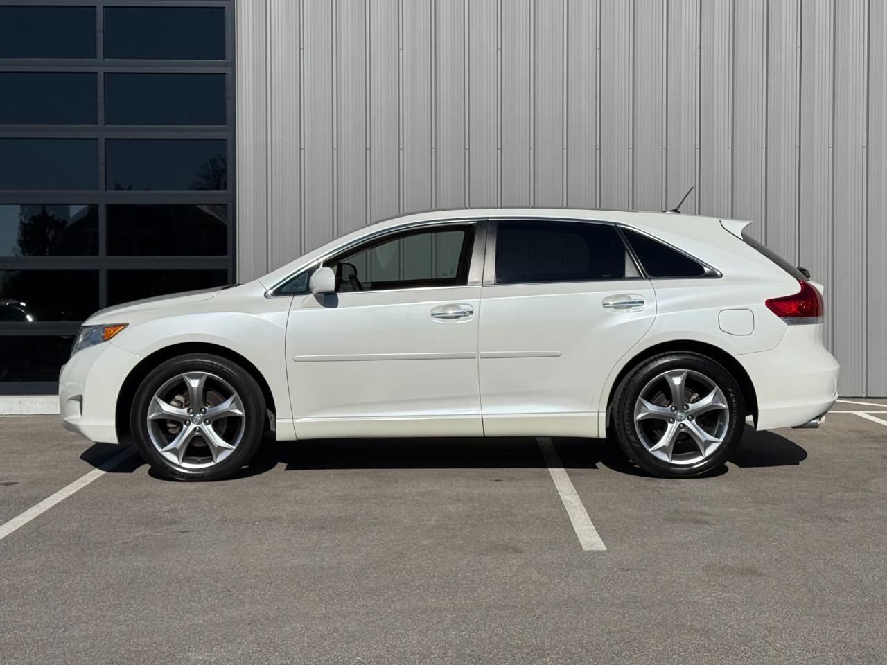 Toyota Venza 4dr Wgn V6 FWD Limited (Natl) 2012