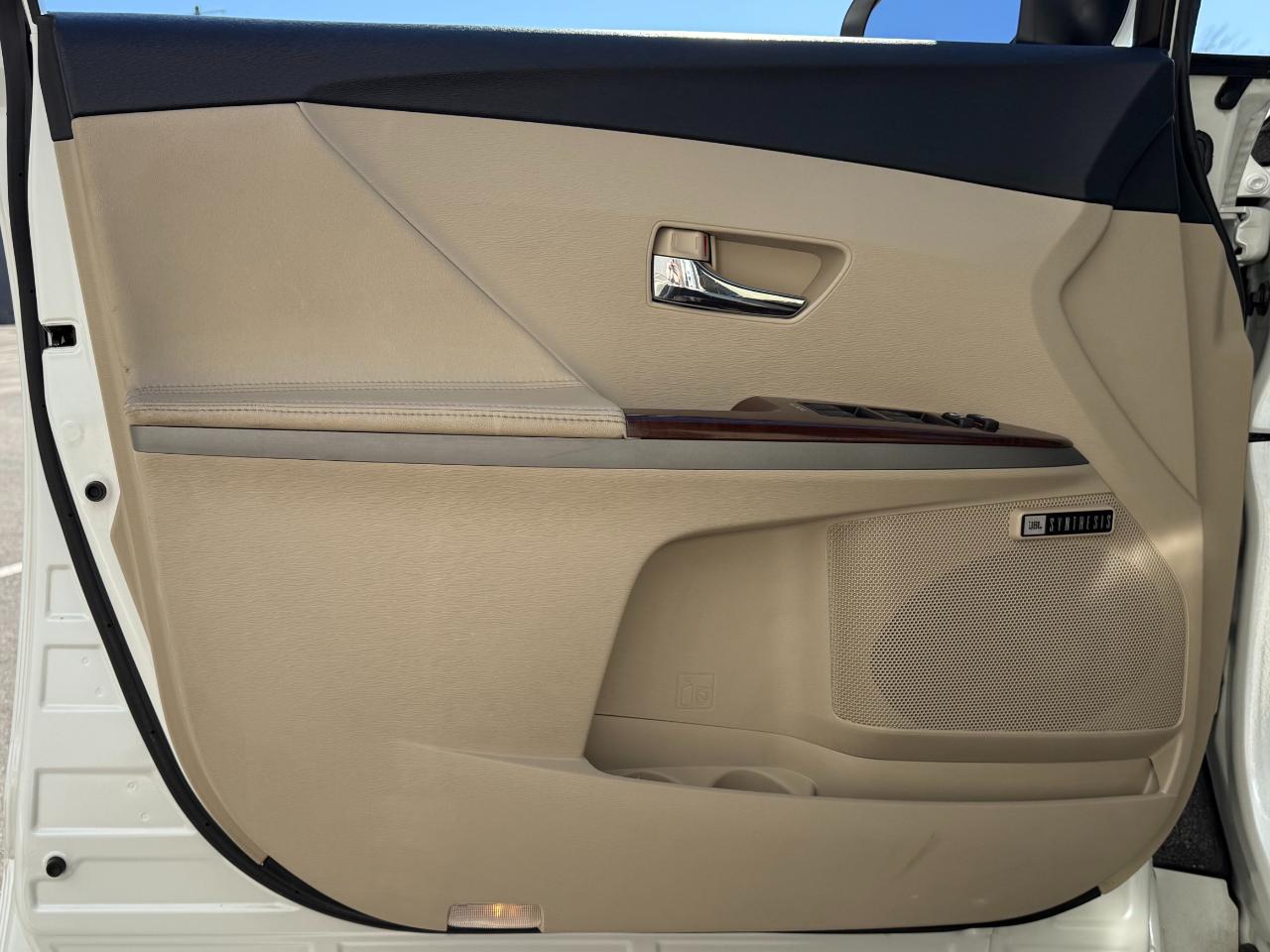 Toyota Venza 4dr Wgn V6 FWD Limited (Natl) 2012