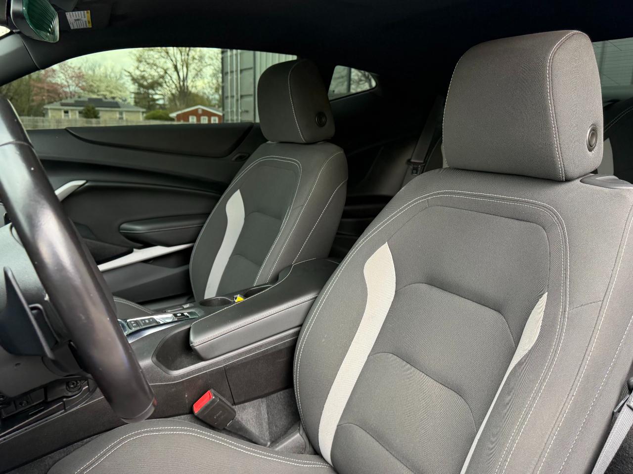 Chevrolet Camaro 2dr Cpe 1LT 2022