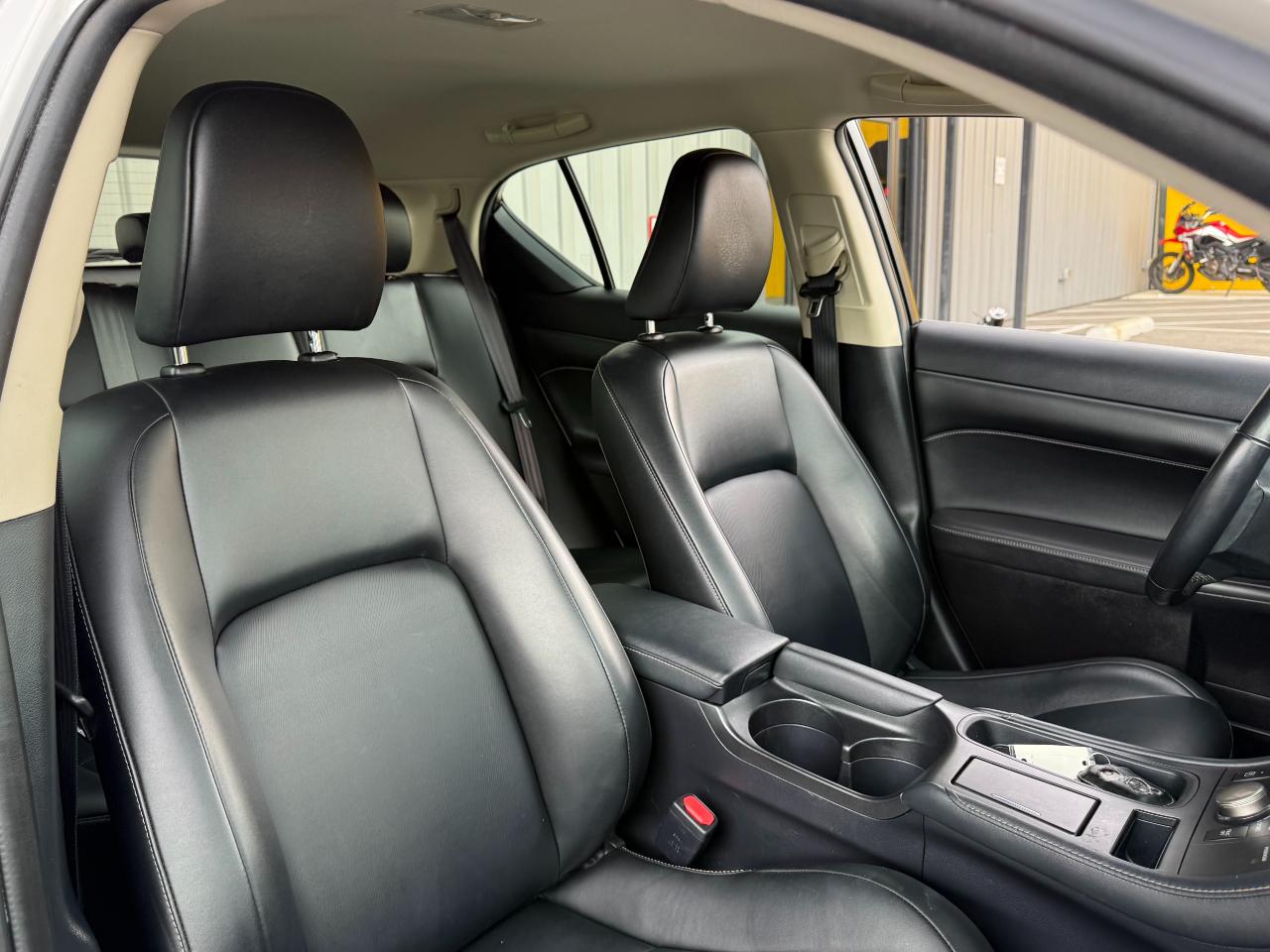 Lexus CT 200h 5dr Sdn Hybrid 2016