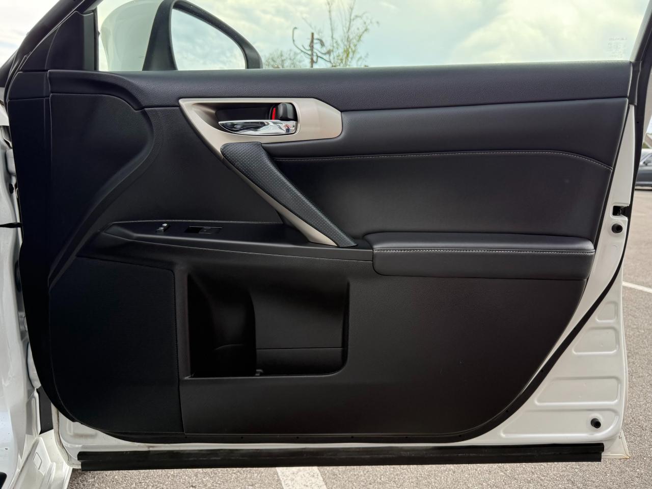 Lexus CT 200h 5dr Sdn Hybrid 2016