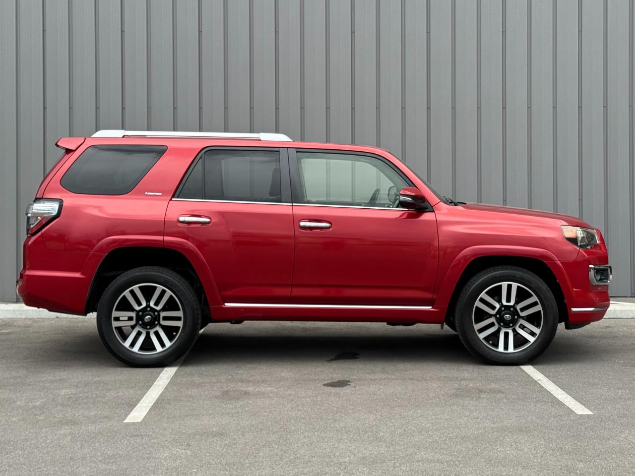 Toyota 4Runner TRD Off Road Premium 4WD (Natl) 2017