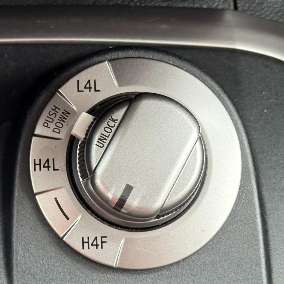 Toyota 4Runner TRD Off Road Premium 4WD (Natl) 2017