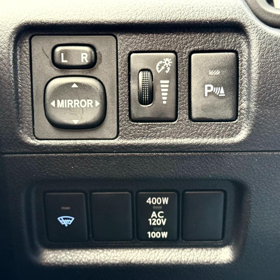 Toyota 4Runner TRD Off Road Premium 4WD (Natl) 2017