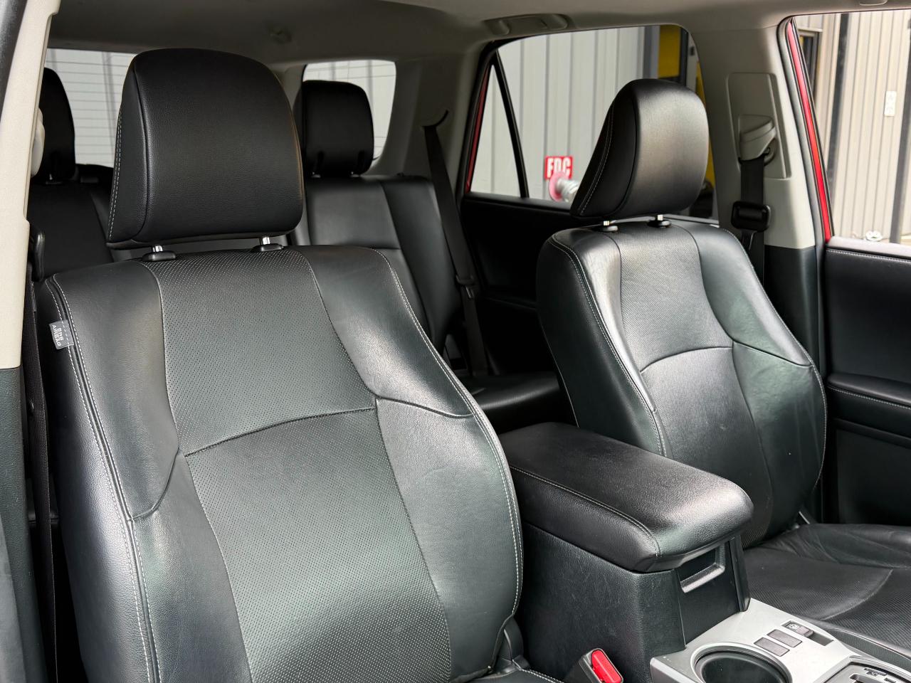 Toyota 4Runner TRD Off Road Premium 4WD (Natl) 2017