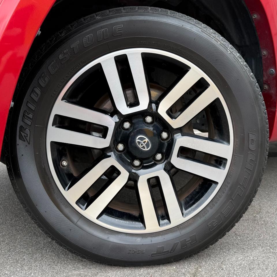 Toyota 4Runner TRD Off Road Premium 4WD (Natl) 2017