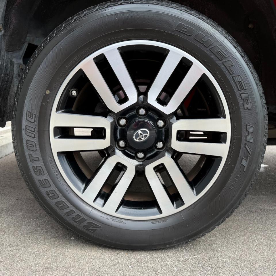 Toyota 4Runner TRD Off Road Premium 4WD (Natl) 2017