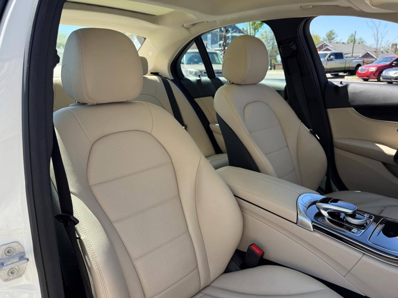 Mercedes-Benz C-Class 4dr Sdn C 300 RWD 2015