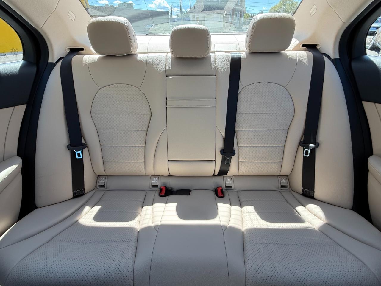 Mercedes-Benz C-Class 4dr Sdn C 300 RWD 2015