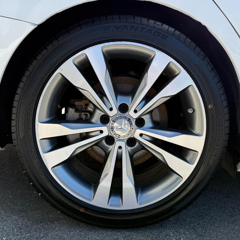 Mercedes-Benz C-Class 4dr Sdn C 300 RWD 2015