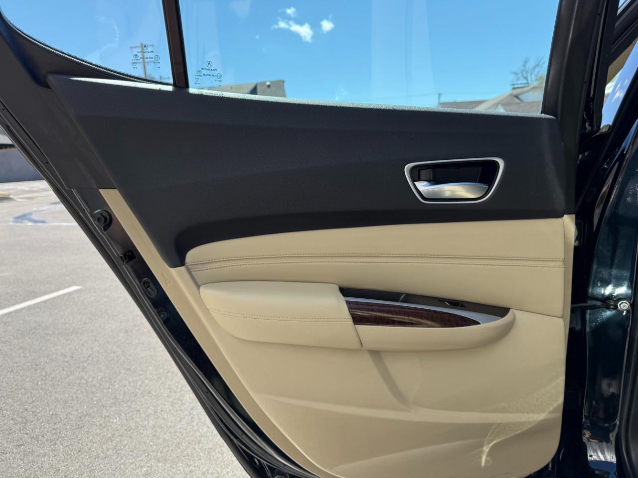 Acura TLX 2.4L FWD 2020