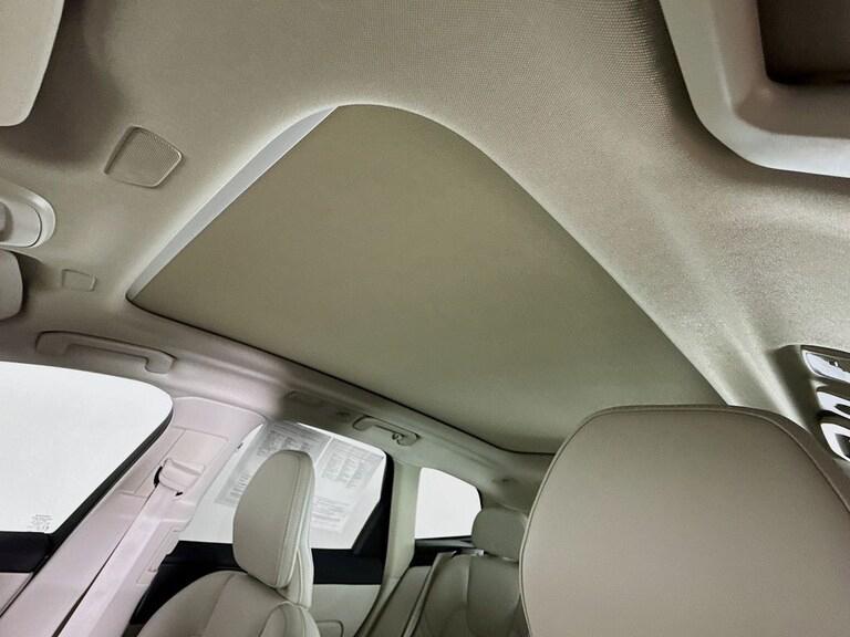 Volvo XC60 B5 AWD Ultimate Bright Theme 2023