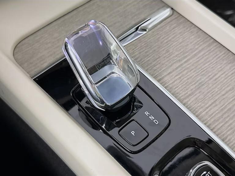 Volvo XC60 B5 AWD Ultimate Bright Theme 2023