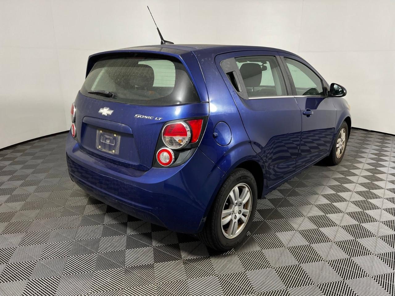 Chevrolet Sonic 4dr Sdn Auto LT 2015