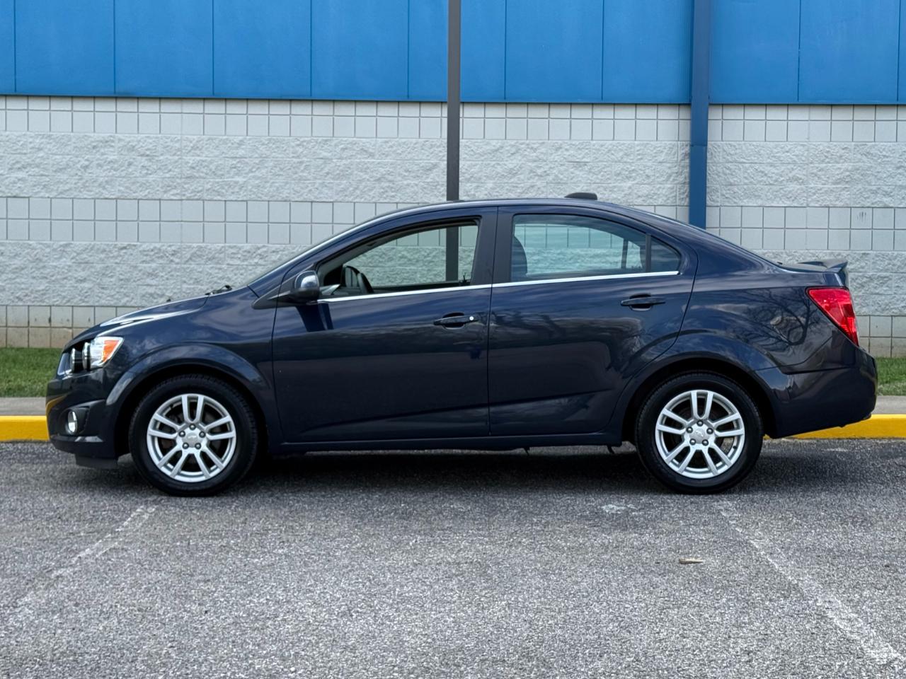 Chevrolet Sonic 4dr Sdn Auto LT 2015