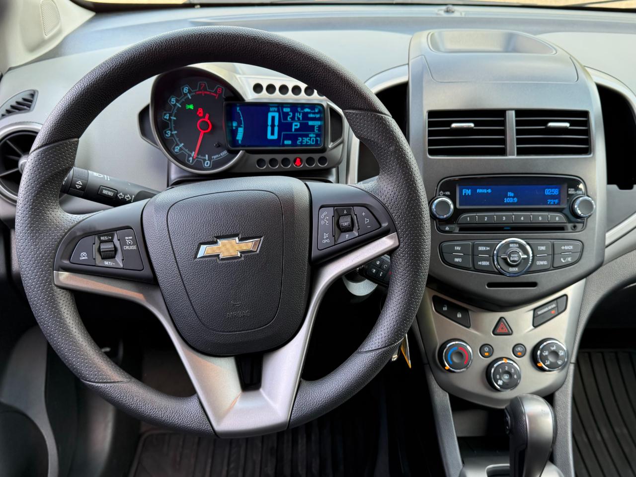 Chevrolet Sonic 4dr Sdn Auto LT 2015