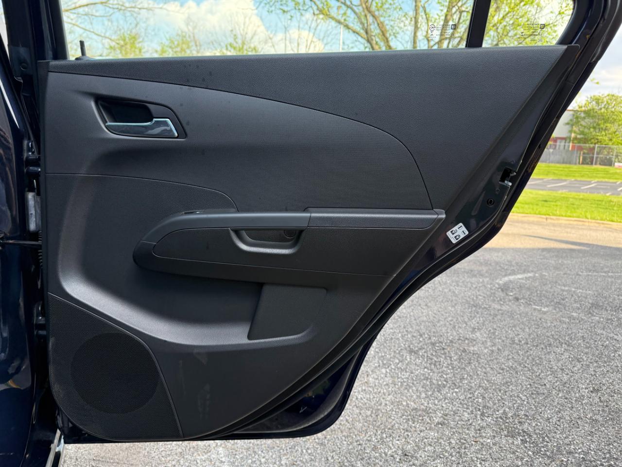 Chevrolet Sonic 4dr Sdn Auto LT 2015