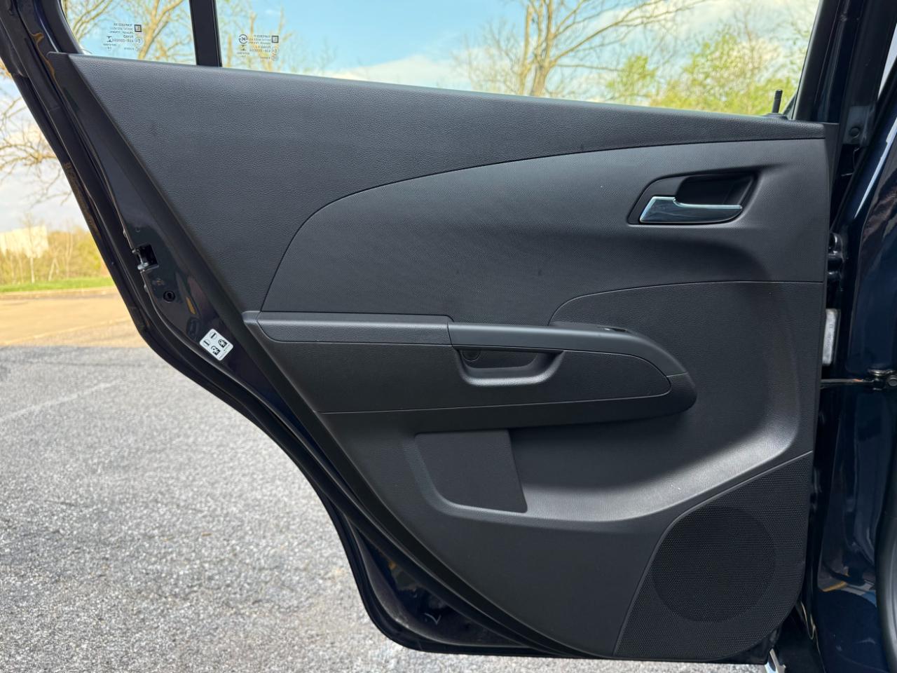 Chevrolet Sonic 4dr Sdn Auto LT 2015