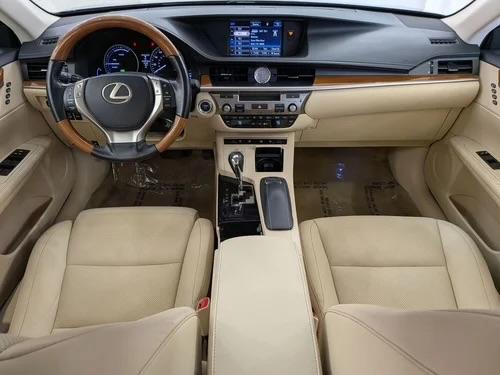 Lexus ES 300h 4dr Sdn Hybrid 2013