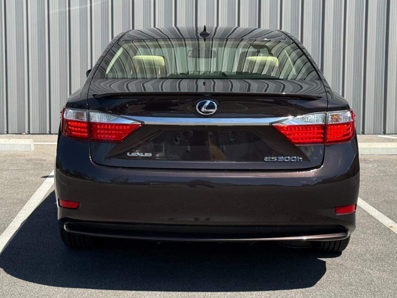 Lexus ES 300h 4dr Sdn Hybrid 2013