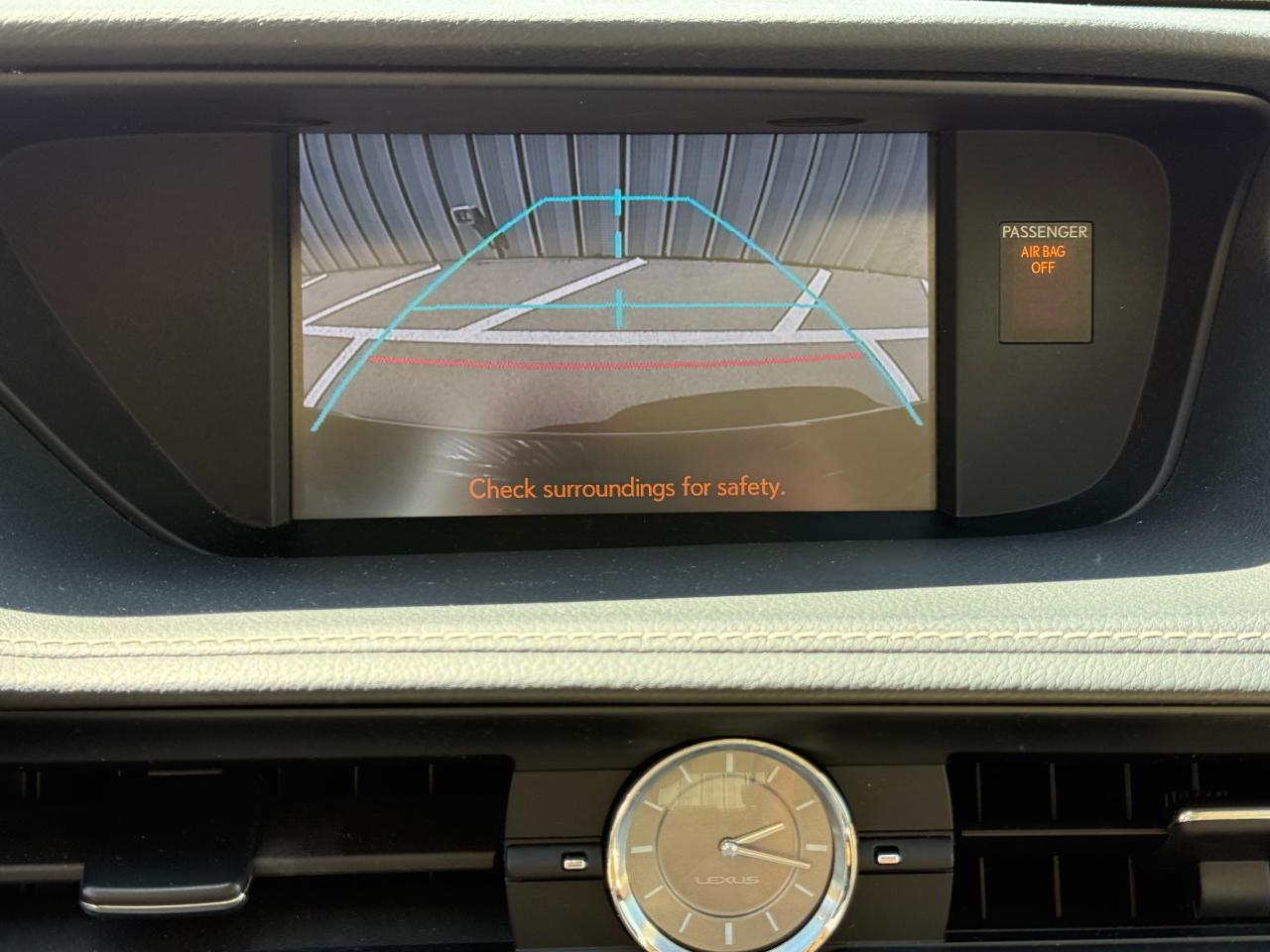 Lexus ES 300h 4dr Sdn Hybrid 2013