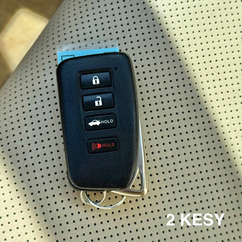 Lexus ES 300h 4dr Sdn Hybrid 2013