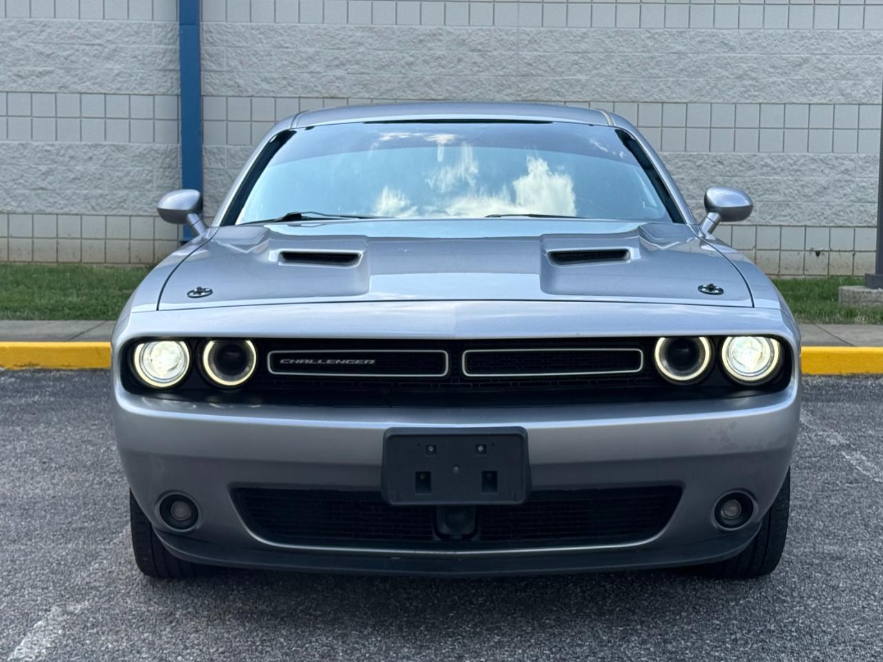 Dodge Challenger SXT Plus RWD 2018