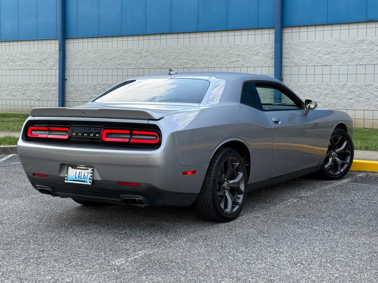 Dodge Challenger SXT Plus RWD 2018