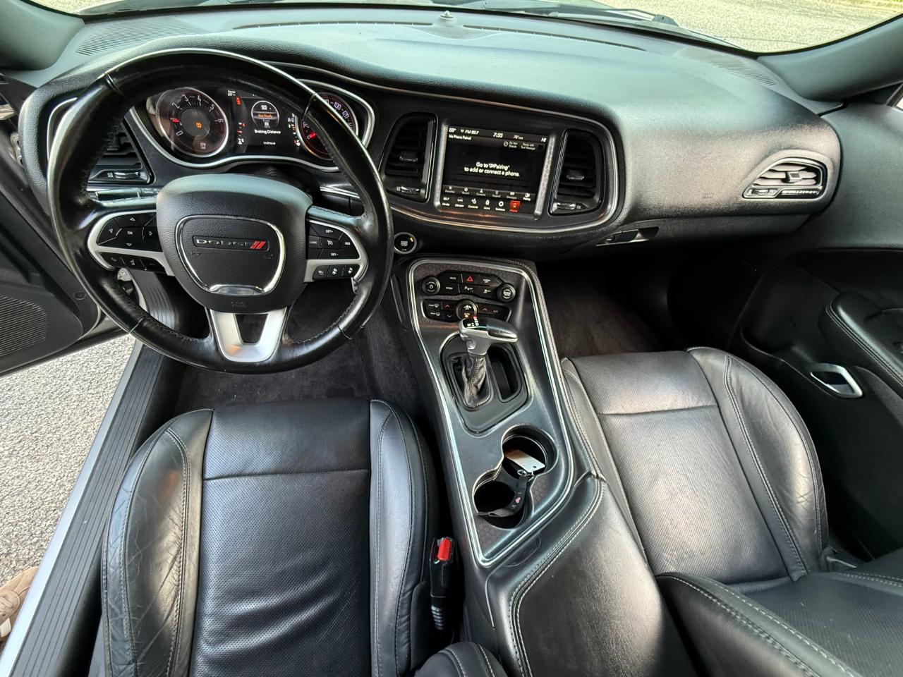 Dodge Challenger SXT Plus RWD 2018