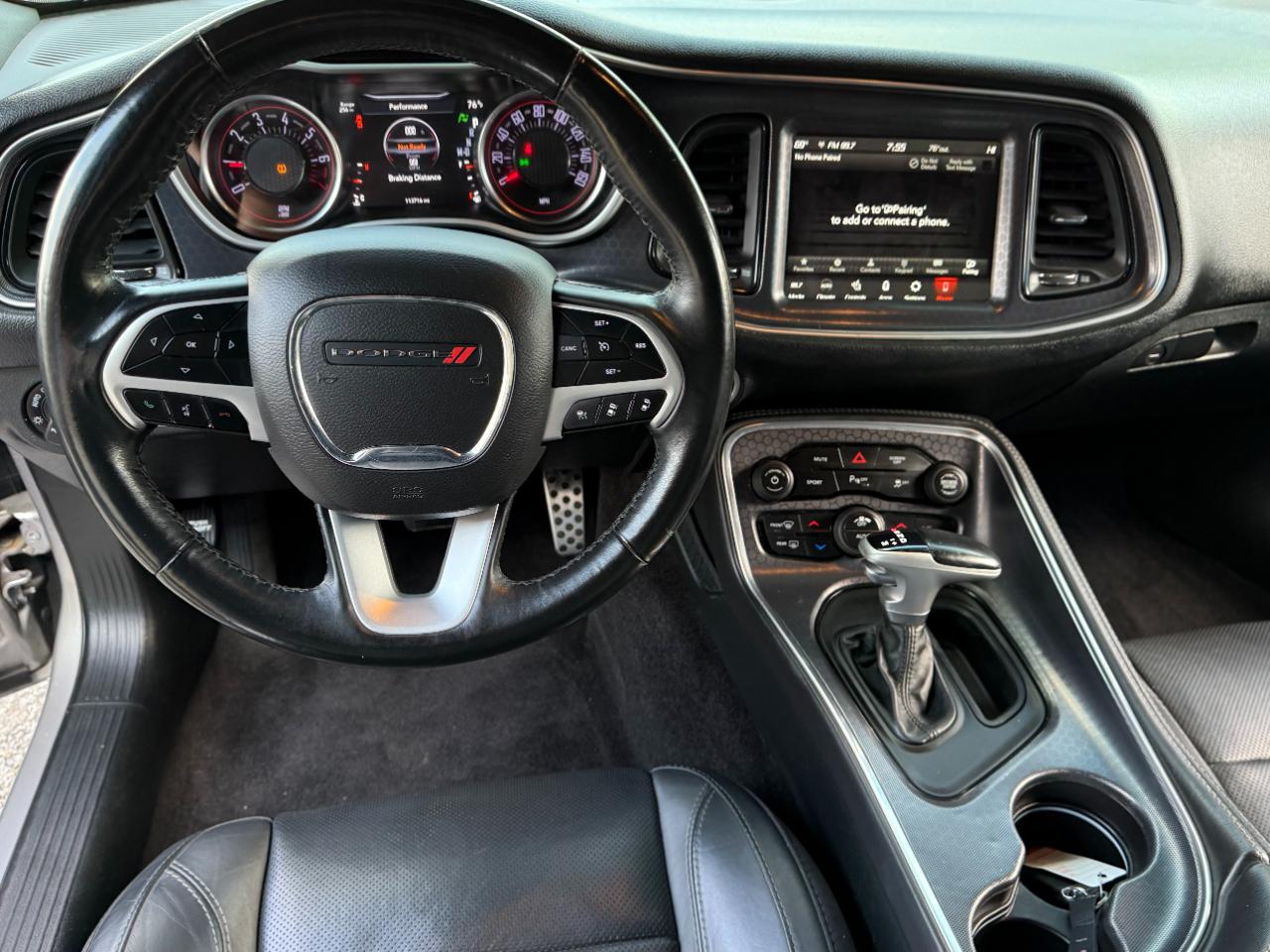 Dodge Challenger SXT Plus RWD 2018