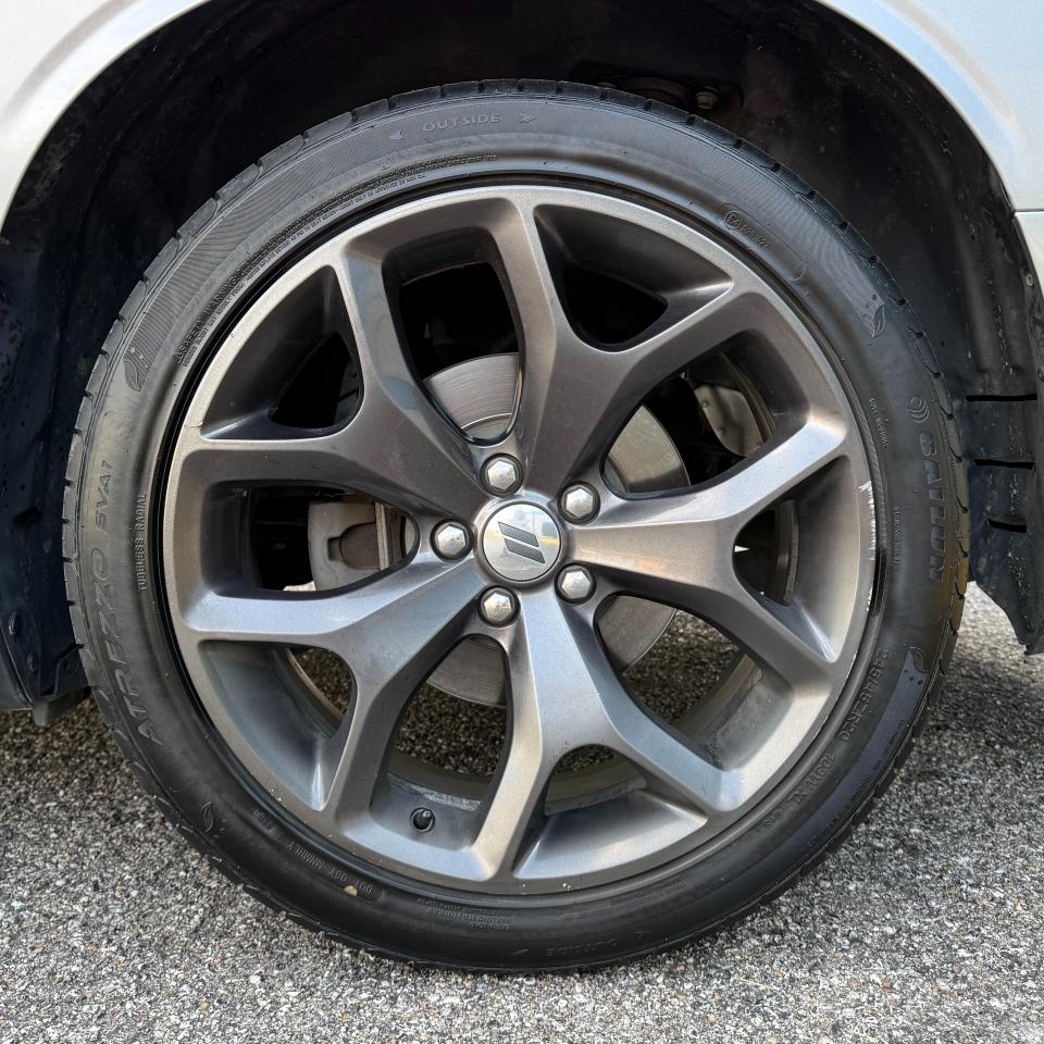 Dodge Challenger SXT Plus RWD 2018