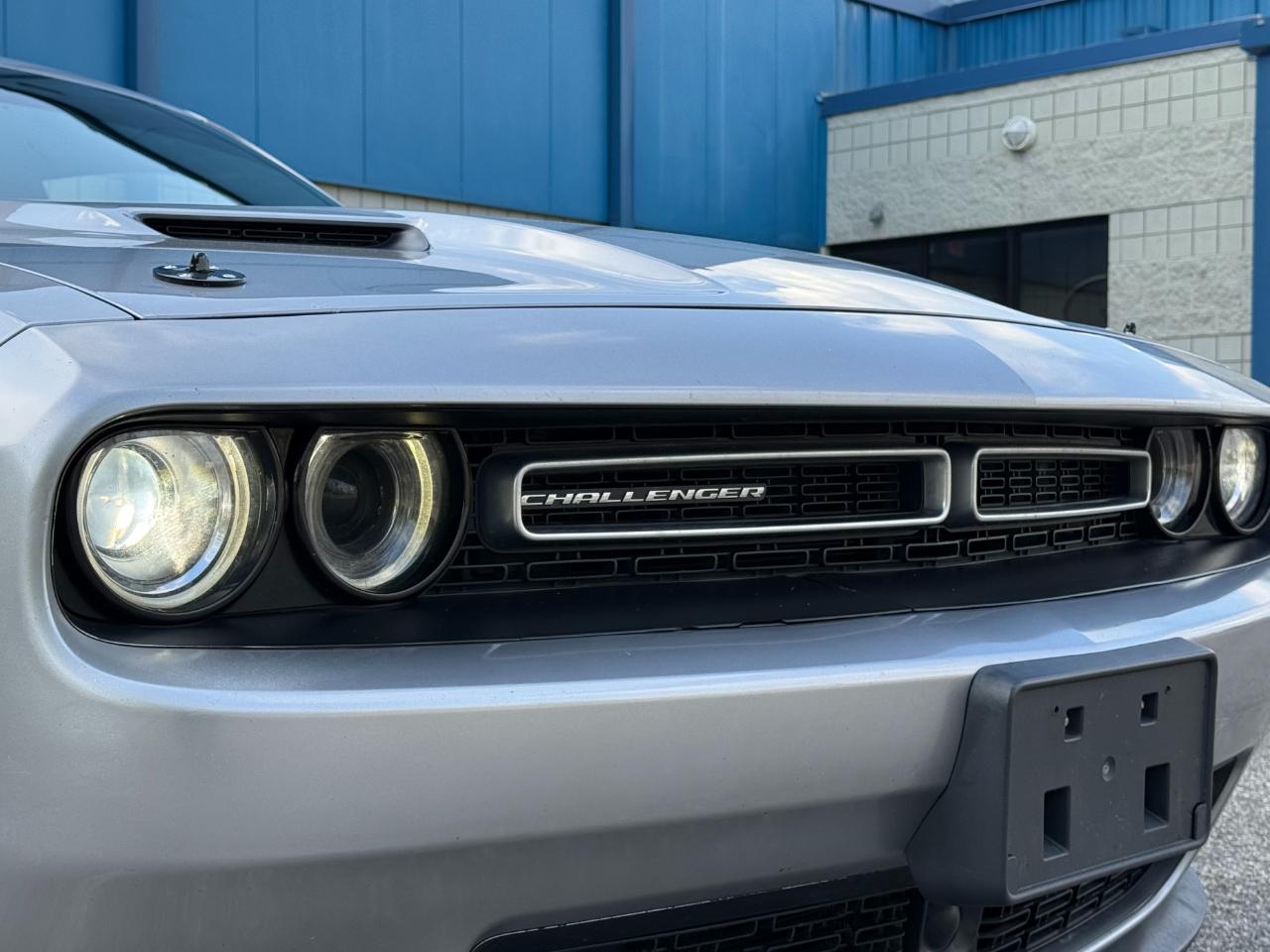 Dodge Challenger SXT Plus RWD 2018